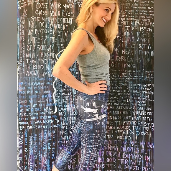 RogaWear Capri Legging - Picture 3 of 3